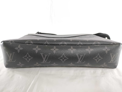 LOUIS VUITTON Pochette Voyage Second Bag