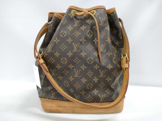 LOUIS VUITTON Monogram M42224 Noe Shoulder Bag