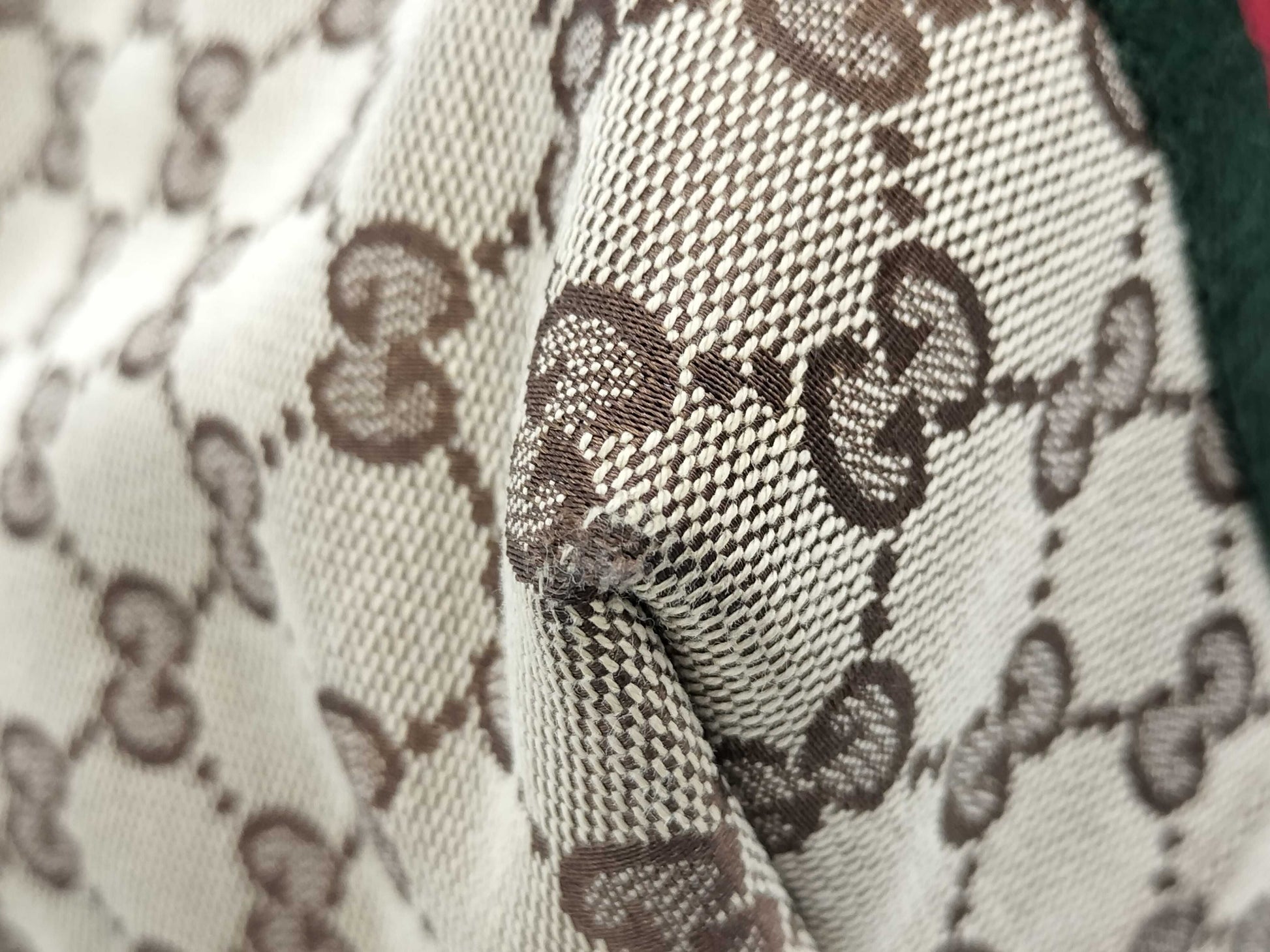 GUCCI GG Canvas Tote 137396/205027 Handbag
