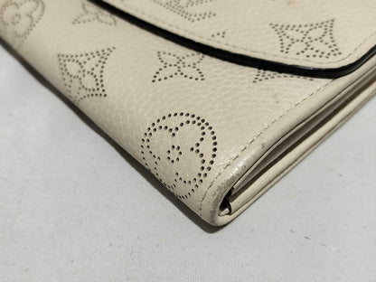 LOUIS VUITTON Monogram Mahina Portefeuille Iris Wallet