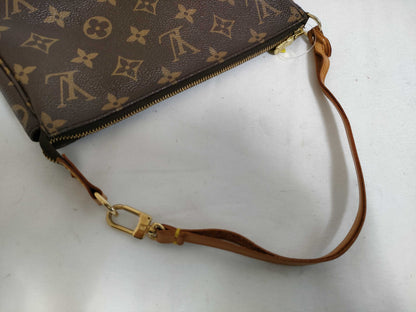 LOUIS VUITTON Monogram Pochette Accessoires M51980 Pouch