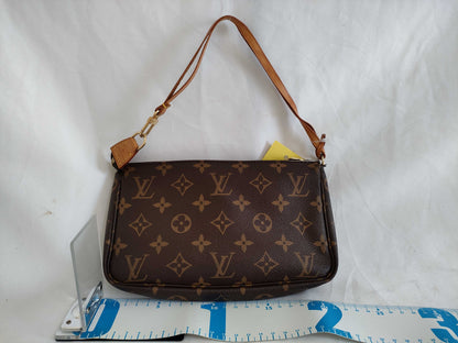 LOUIS VUITTON Monogram Pochette Accessoires M51980 Pouch