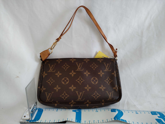 LOUIS VUITTON Monogram Pochette Accessoires M51980 Pouch