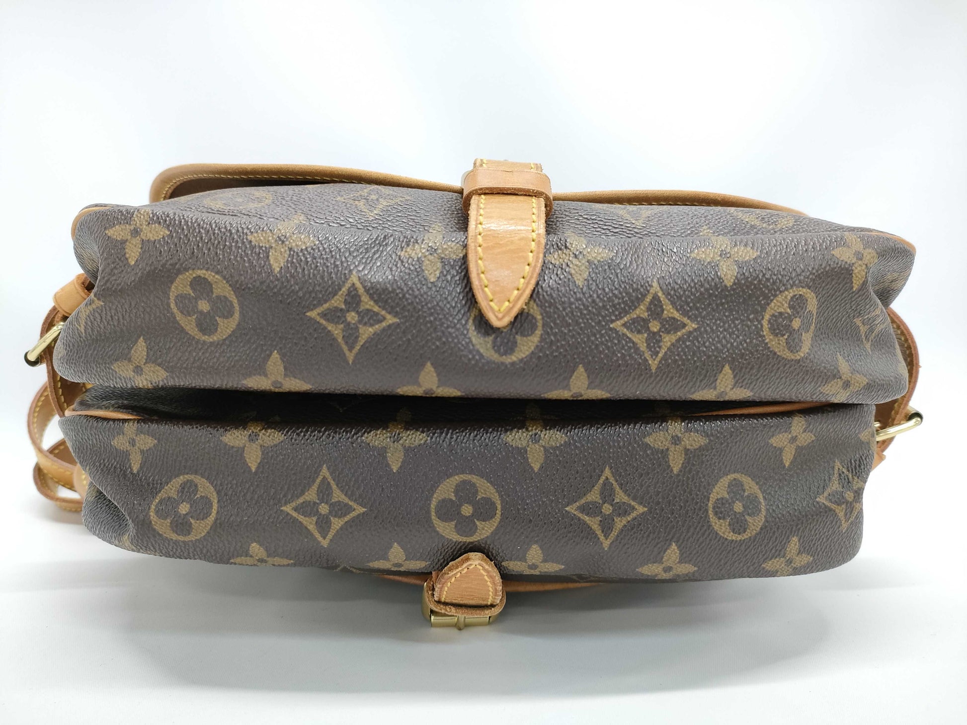 LOUIS VUITTON Monogram M42256 Saumur 30 Shoulder Bag