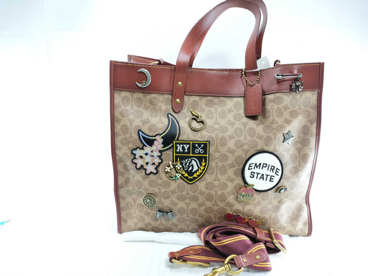 COACH Signature C0768 Tote Bag