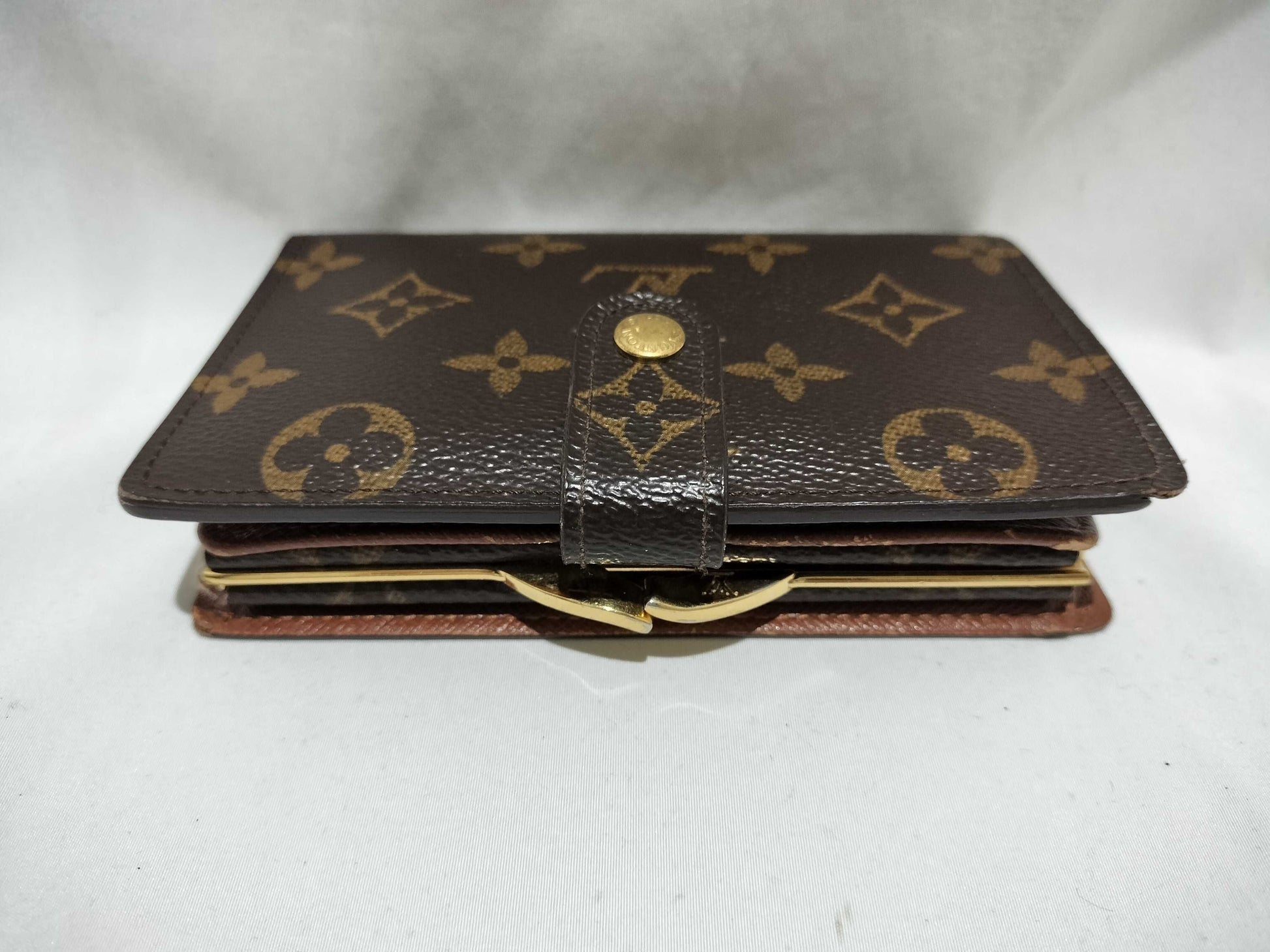 GUCCI Vuitton Monogram Portefeuille Viennois M61663 Shoulder Bag