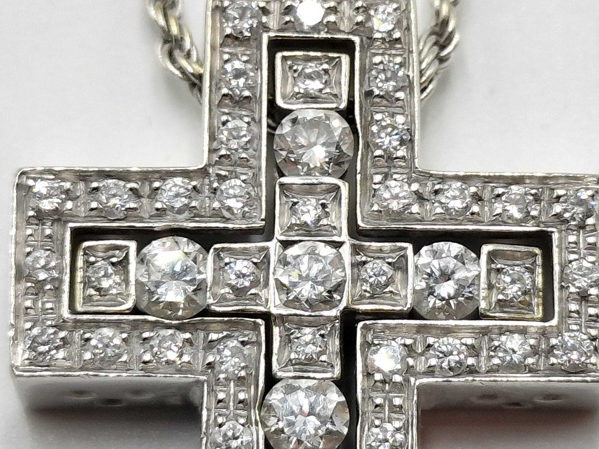 Damiani Belle Epoque M Diamond Necklace in 750 White Gold, 10.1g 