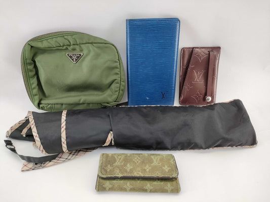 LOUIS VUITTON Epi Louis Vuitton/Prada/Burberry key case/wallet pouch etc.* Billfold