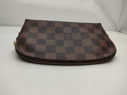LOUIS VUITTON Damier Pochette Cosmetic Pouch