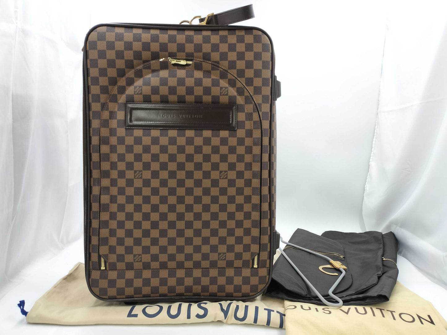 LOUIS VUITTON Damier Pegas 55 Carry Bag