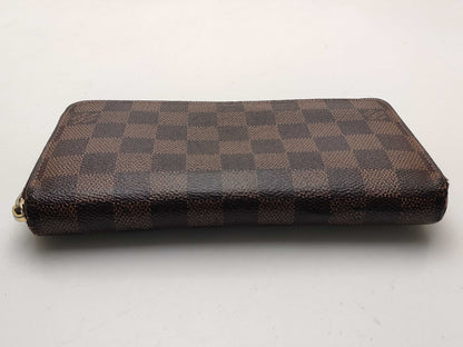LOUIS VUITTON Damier Zippy Wallet Wallet