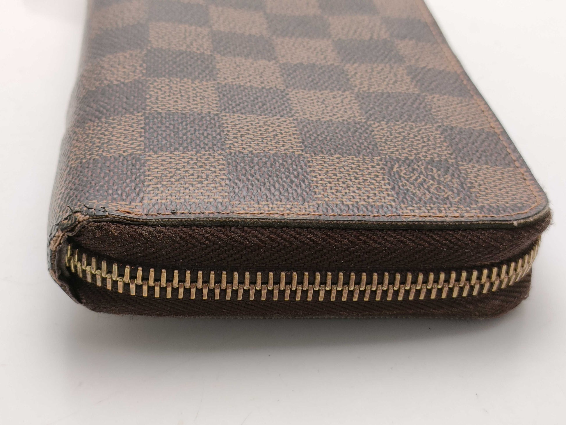 LOUIS VUITTON Damier Zippy Wallet Wallet