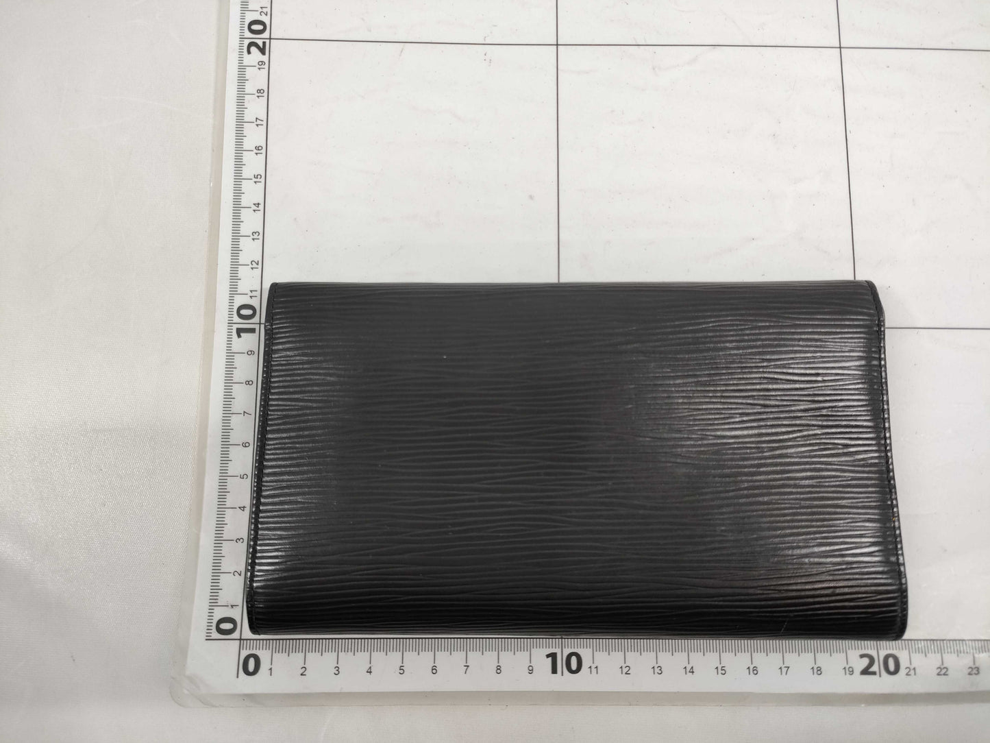 LOUIS VUITTON Epi Long Wallet