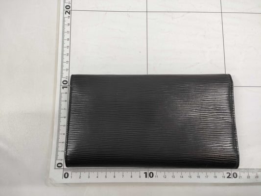 LOUIS VUITTON Epi Long Wallet