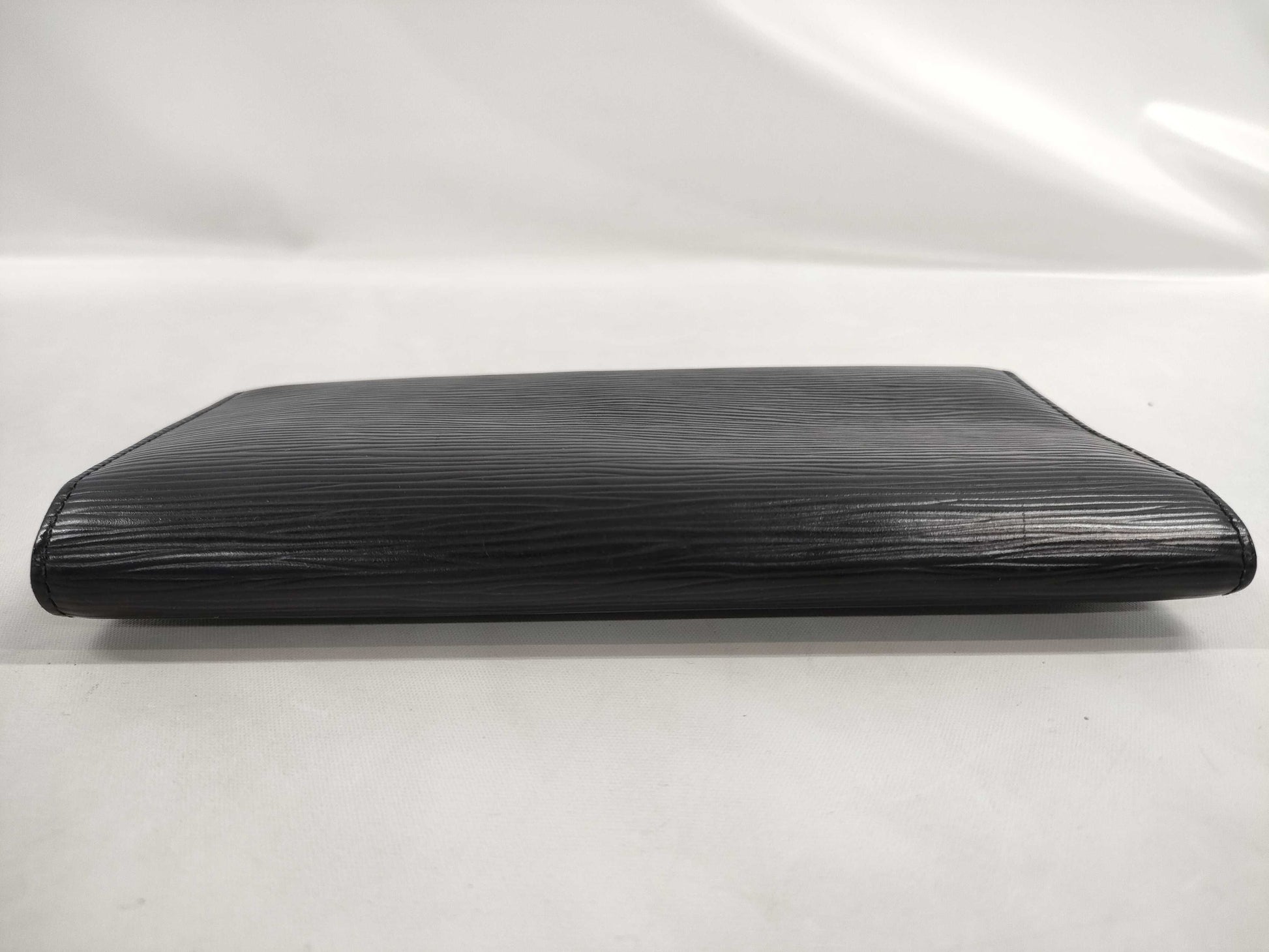LOUIS VUITTON Epi Long Wallet