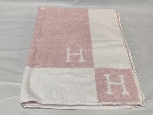 HERMES Avalon Bath Towel with Tag Other Accessories