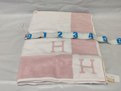 HERMES Avalon Bath Towel with Tag Other Accessories