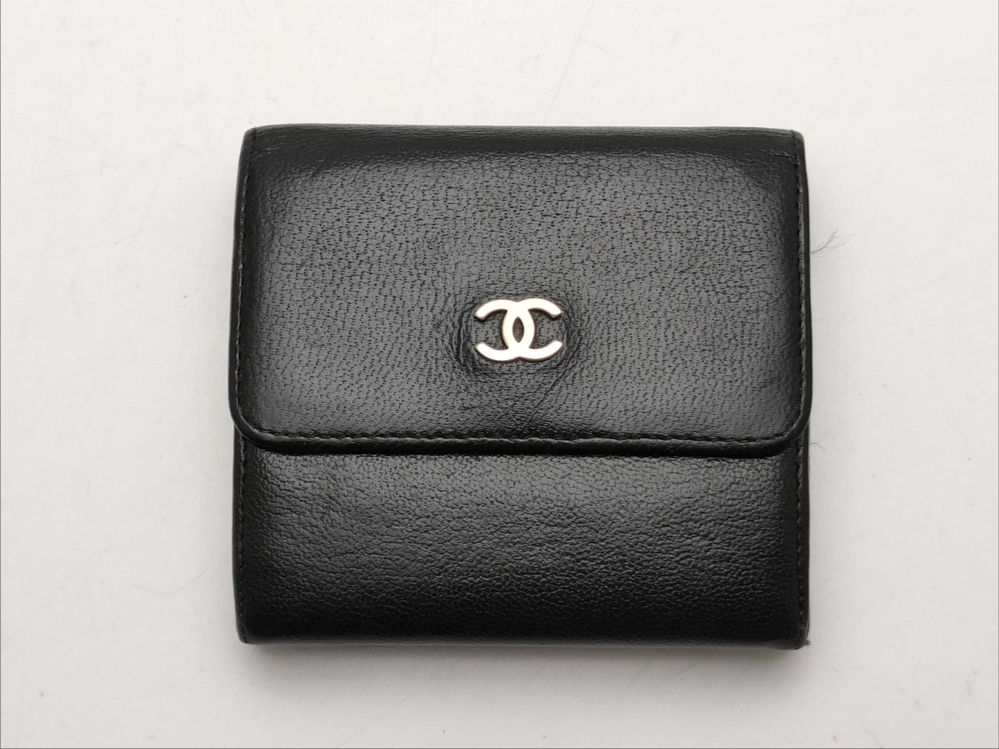 CHANEL W Hook Leather Tri-Fold Wallet Wallet