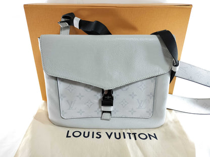 LOUIS VUITTON M30411 Taiga Rama Flap Messenger Antarctica Shoulder Bag