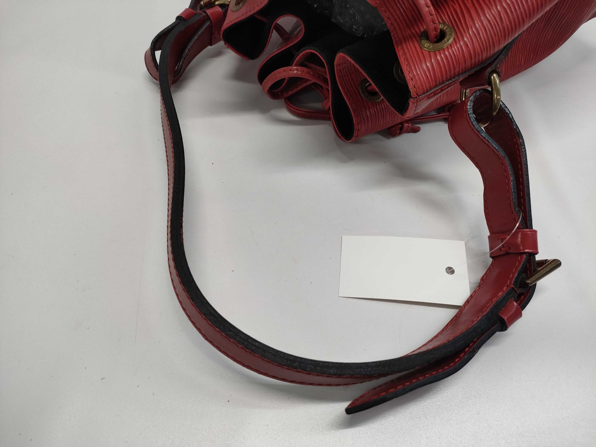 LOUIS VUITTON Epi Petit Noe Shoulder Bag