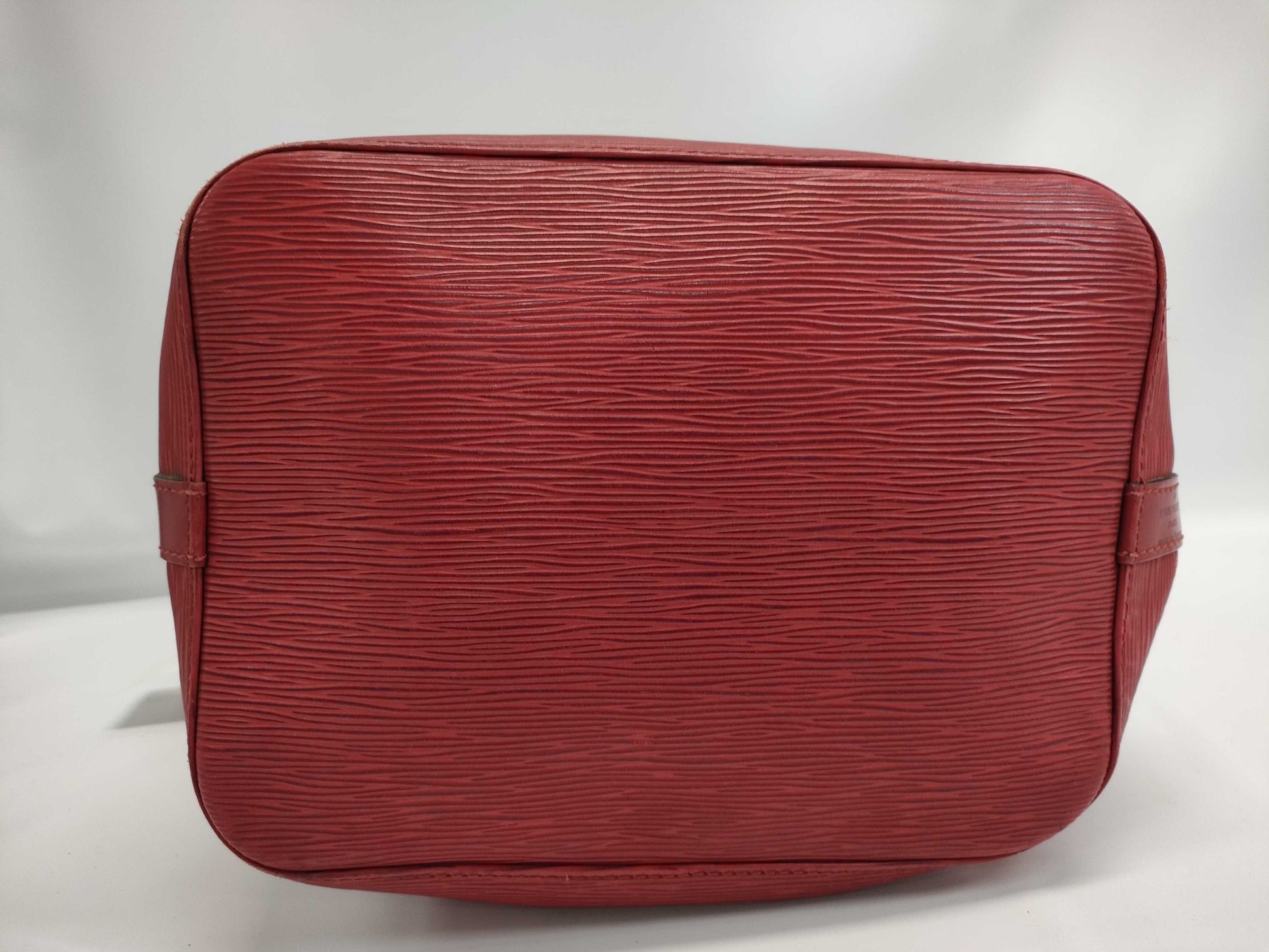 LOUIS VUITTON Epi Petit Noe Shoulder Bag