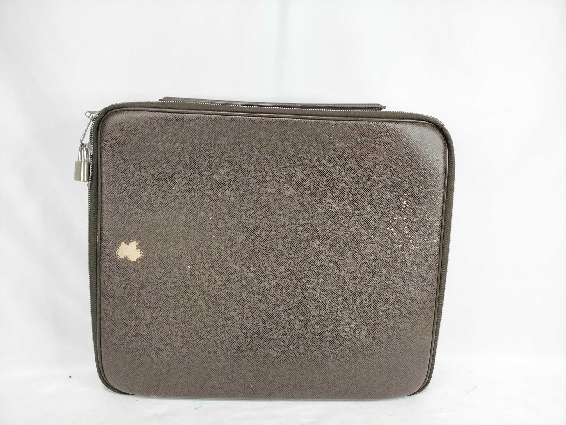 LOUIS VUITTON Taiga Porto Ordinatur Odessa Business Bag