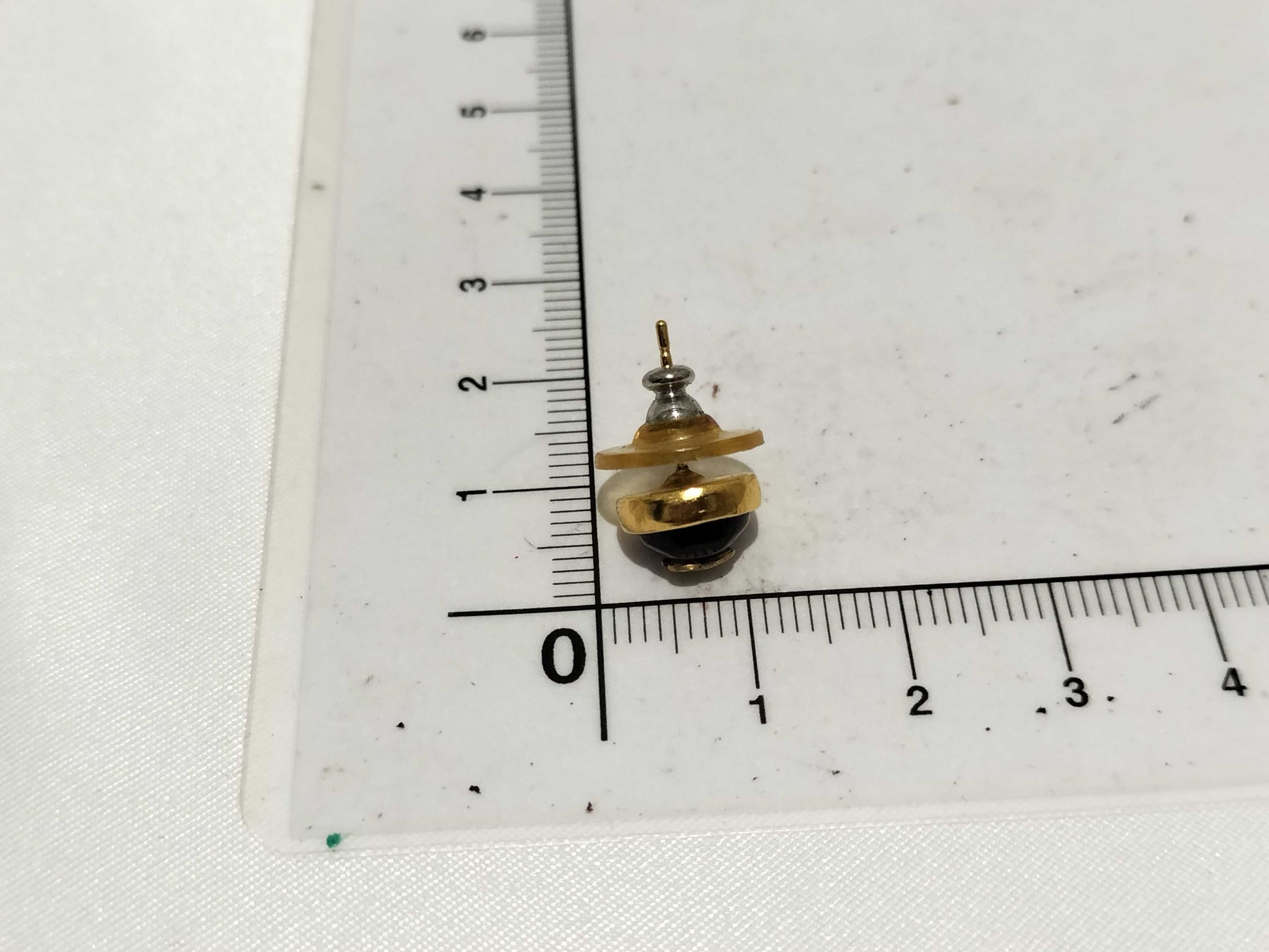 CHANEL Coco Mark Coco Faux Stone No Plate Earrings