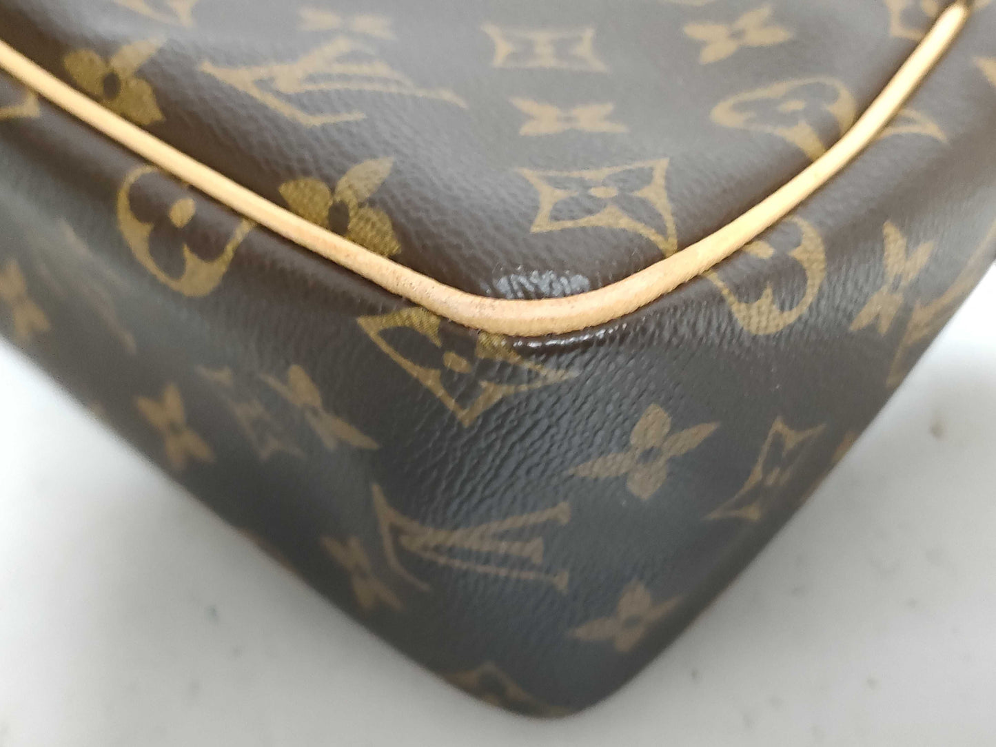 LOUIS VUITTON Monogram Vibasite PM Shoulder Bag