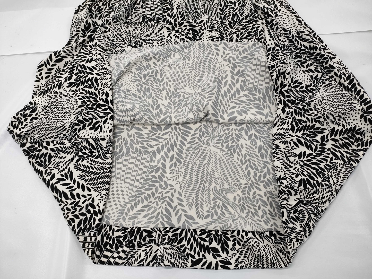 Marc Jacobs Rayon Dress M1122614 Dress