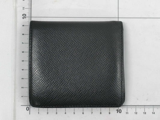 LOUIS VUITTON Taiga Bifold Wallet
