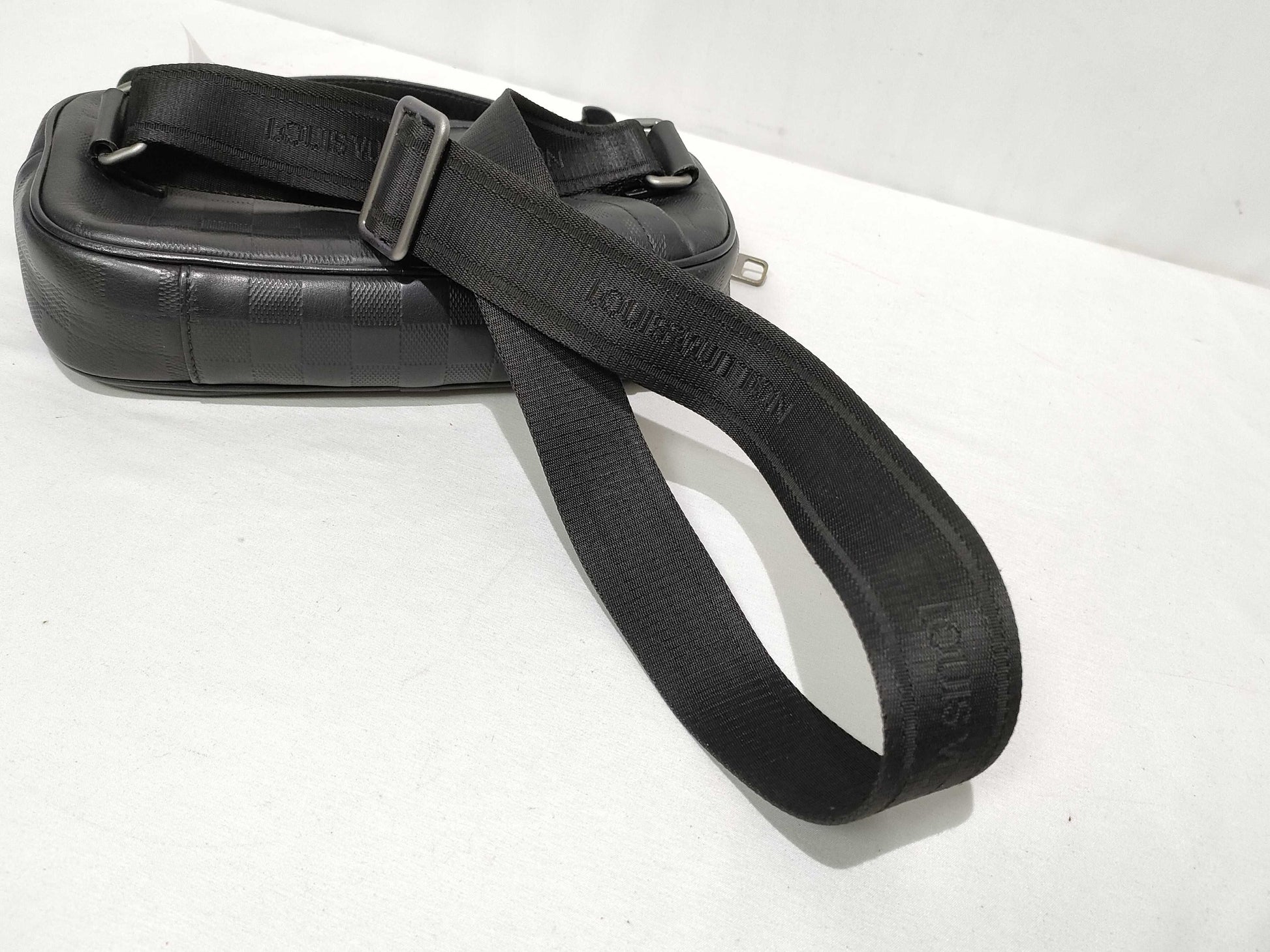 LOUIS VUITTON Damier Infini Umbrella Shoulder Bag