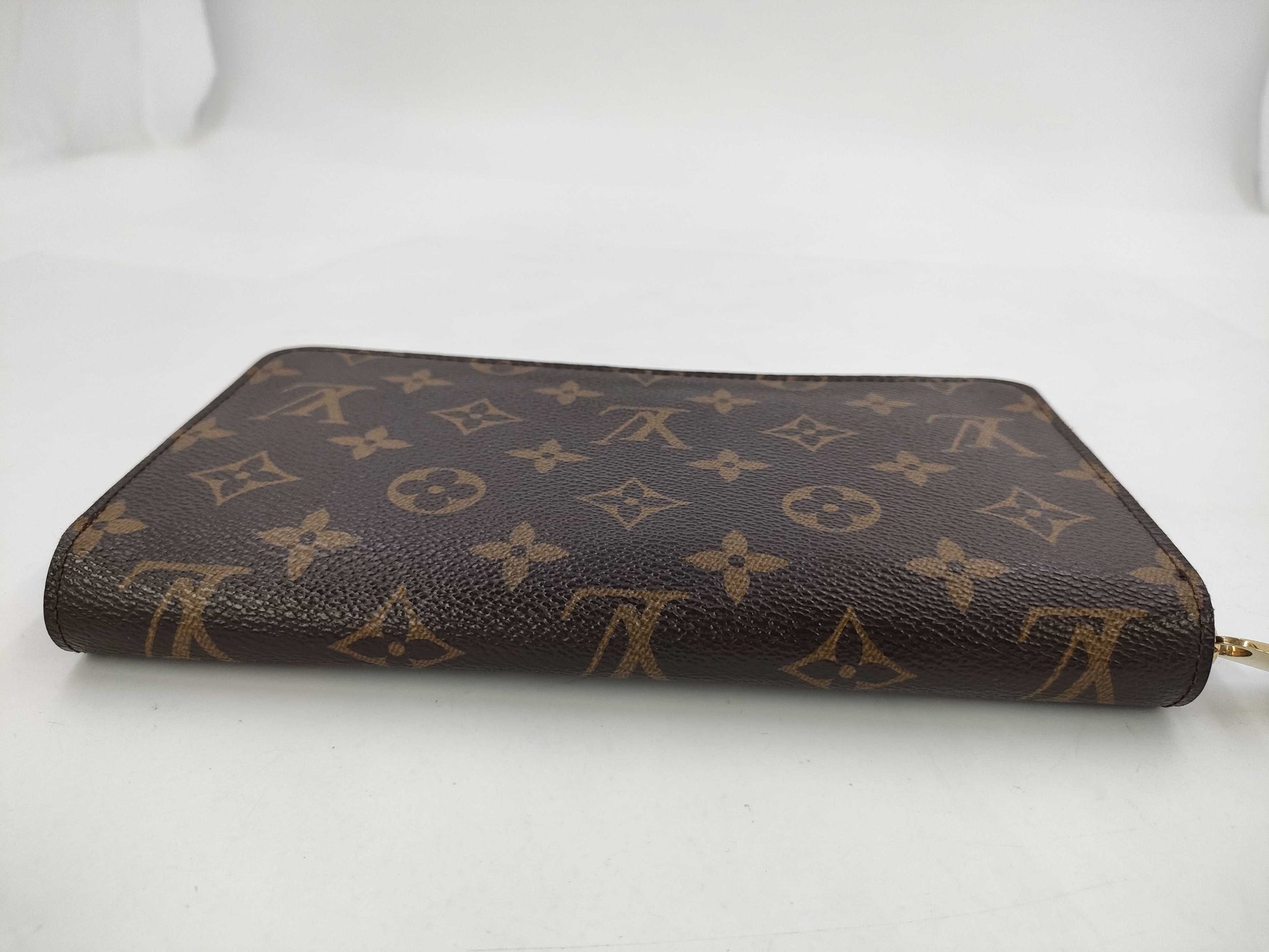 LOUIS VUITTON Monogram M60002 Zippy Organizer Wallet