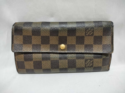 LOUIS VUITTON Damier Portefeuille Sarah Wallet
