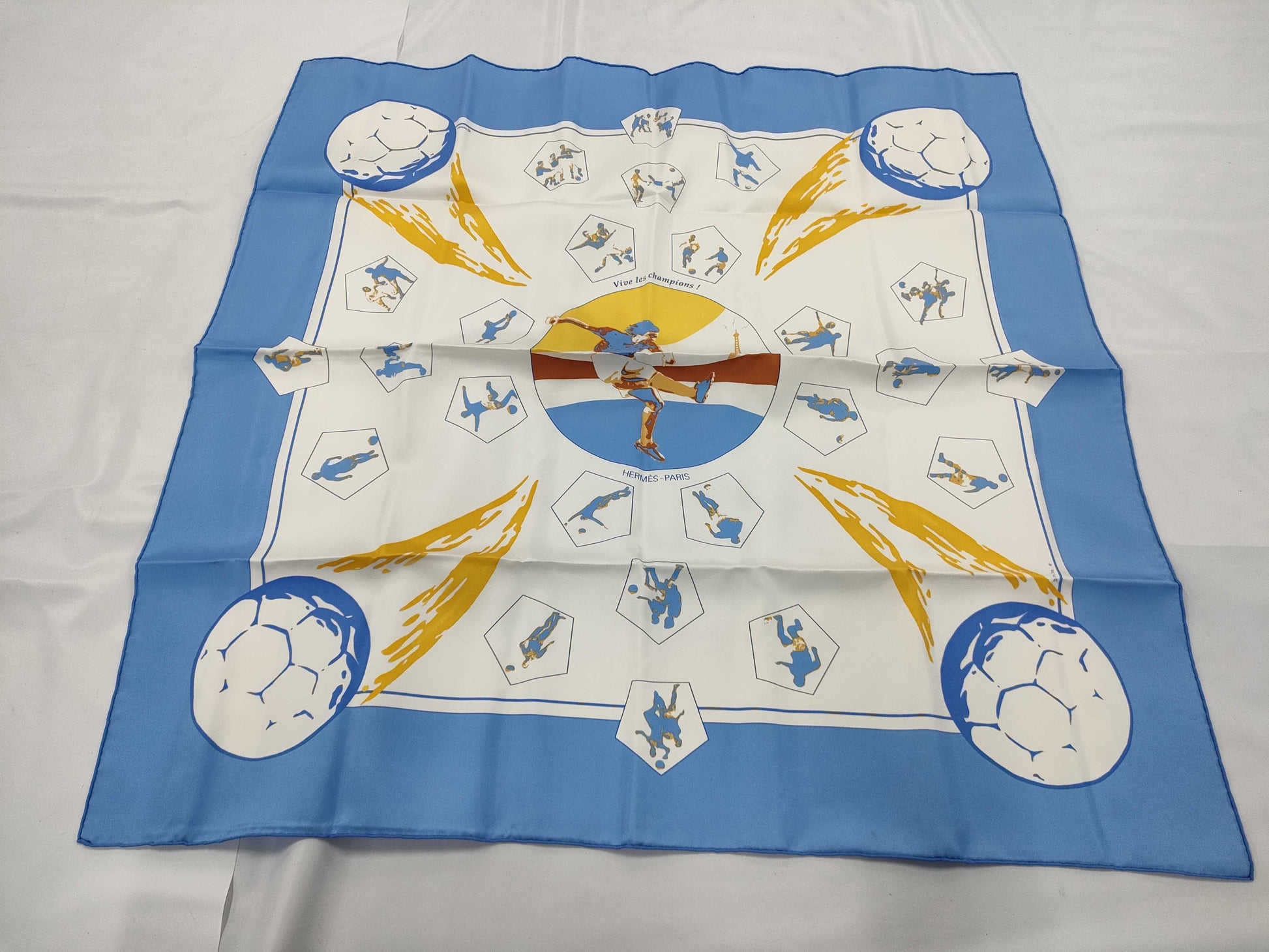 HERMES Carré Vive les champions Scarf Other accessories