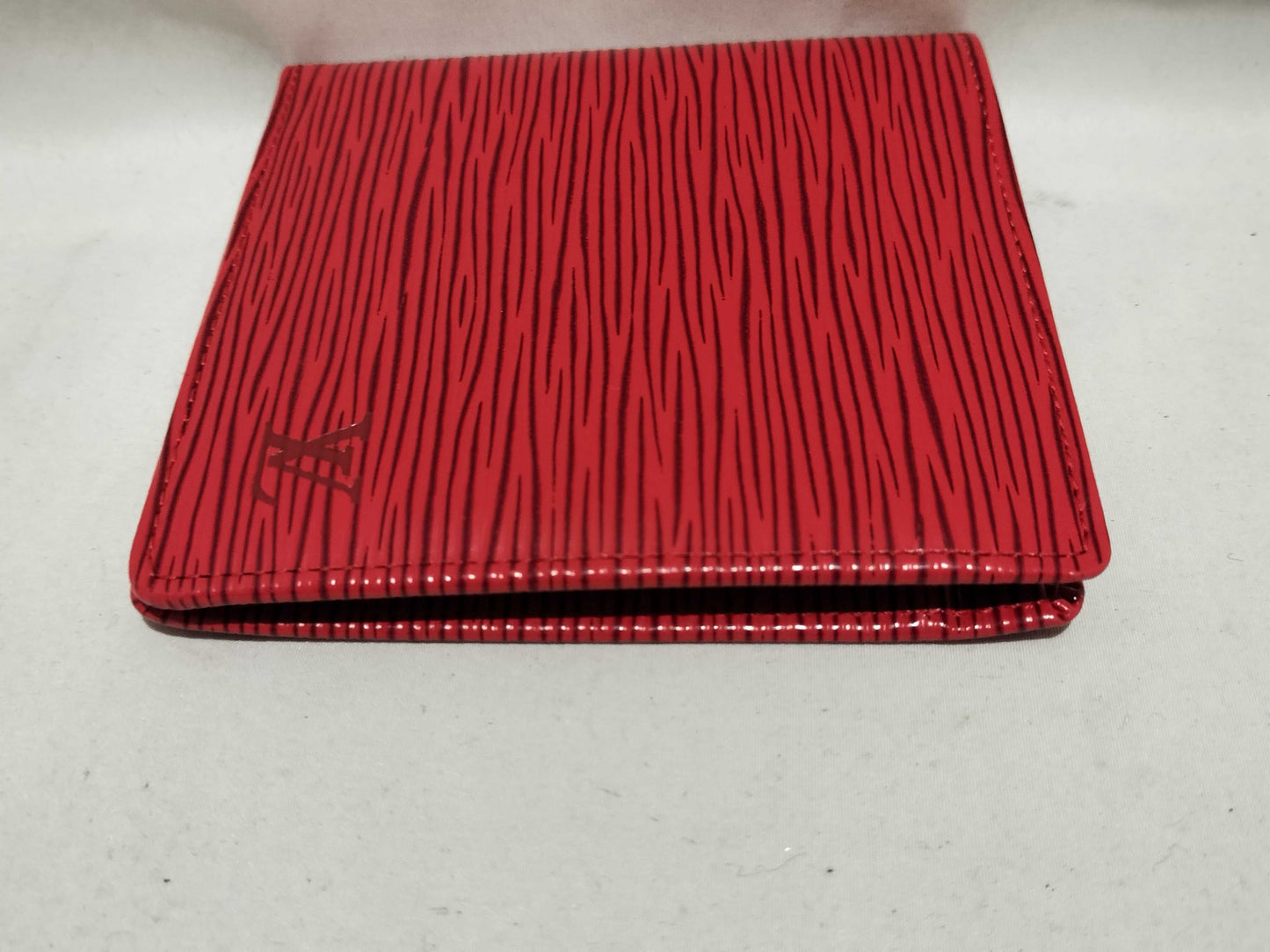 LOUIS VUITTON Epi Portefeuille Marco Bifold Wallet