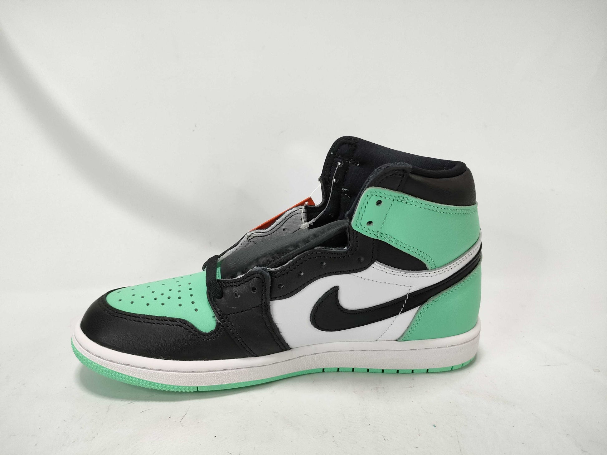 NIKE DZ5485-130 / Air Jordan 1 Retro High OG / Green Glow / Mint / Black Toe / Size 26. Sneakers