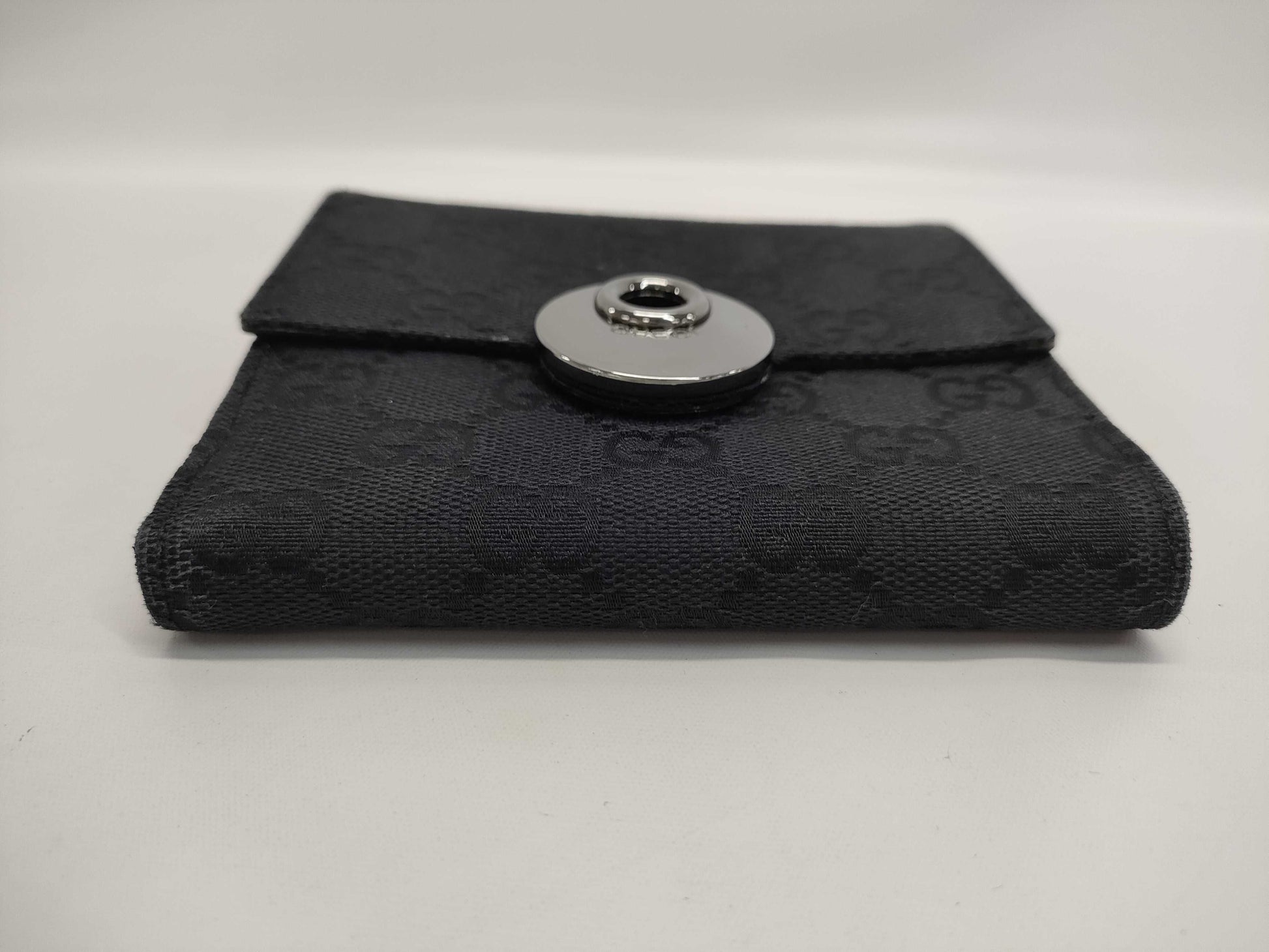 GUCCI Wallet W-hook Wallet