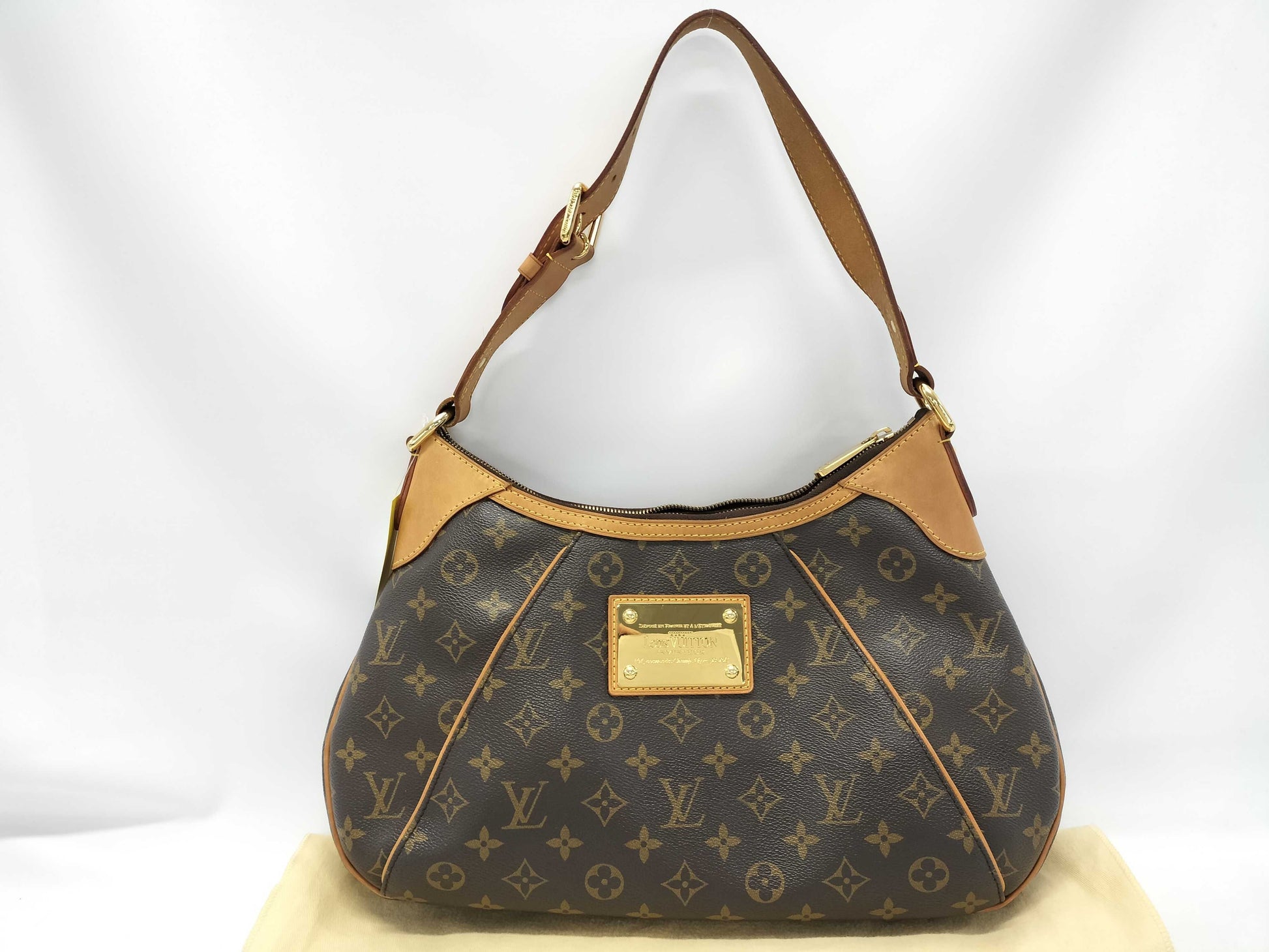 LOUIS VUITTON Monogram M56383 Thames GM Shoulder Bag