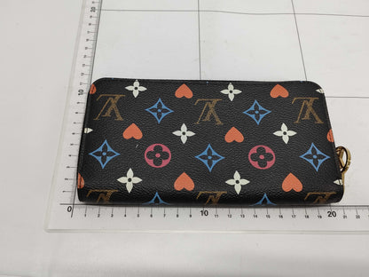 LOUIS VUITTON Monogram Game On Zippy Wallet