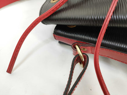 LOUIS VUITTON Epi Noe Two-Tone Black x Red Shoulder Bag