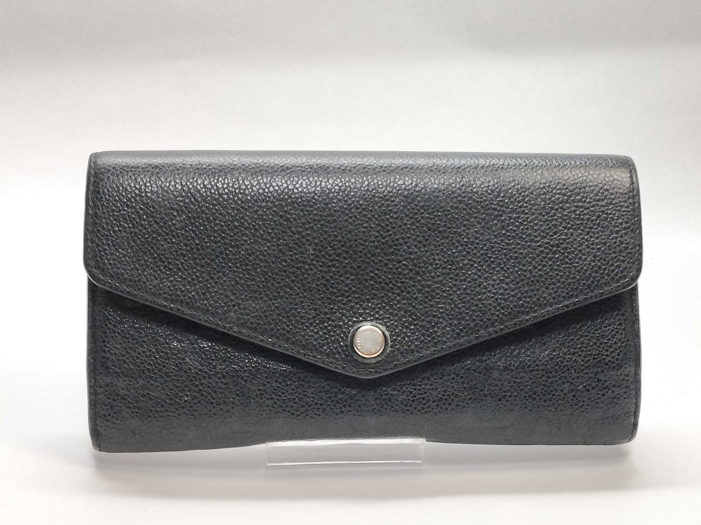 LOUIS VUITTON Monogram Empreinte Giant Monogram Reverse Portefeuille Zoe Wallet