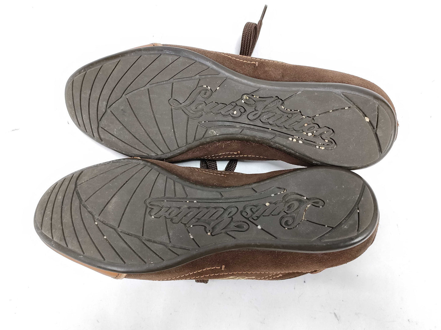 LOUIS VUITTON sneakers