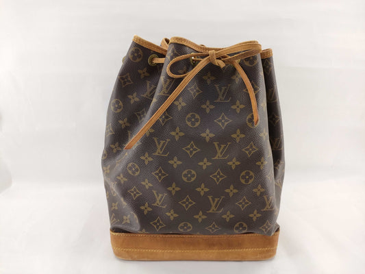 LOUIS VUITTON Monogram Noe Shoulder Bag