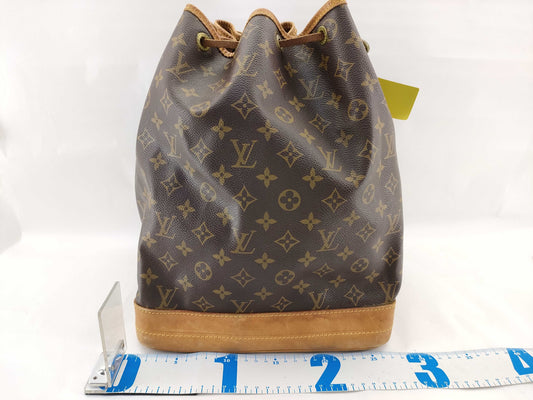 LOUIS VUITTON Monogram Noe Shoulder Bag