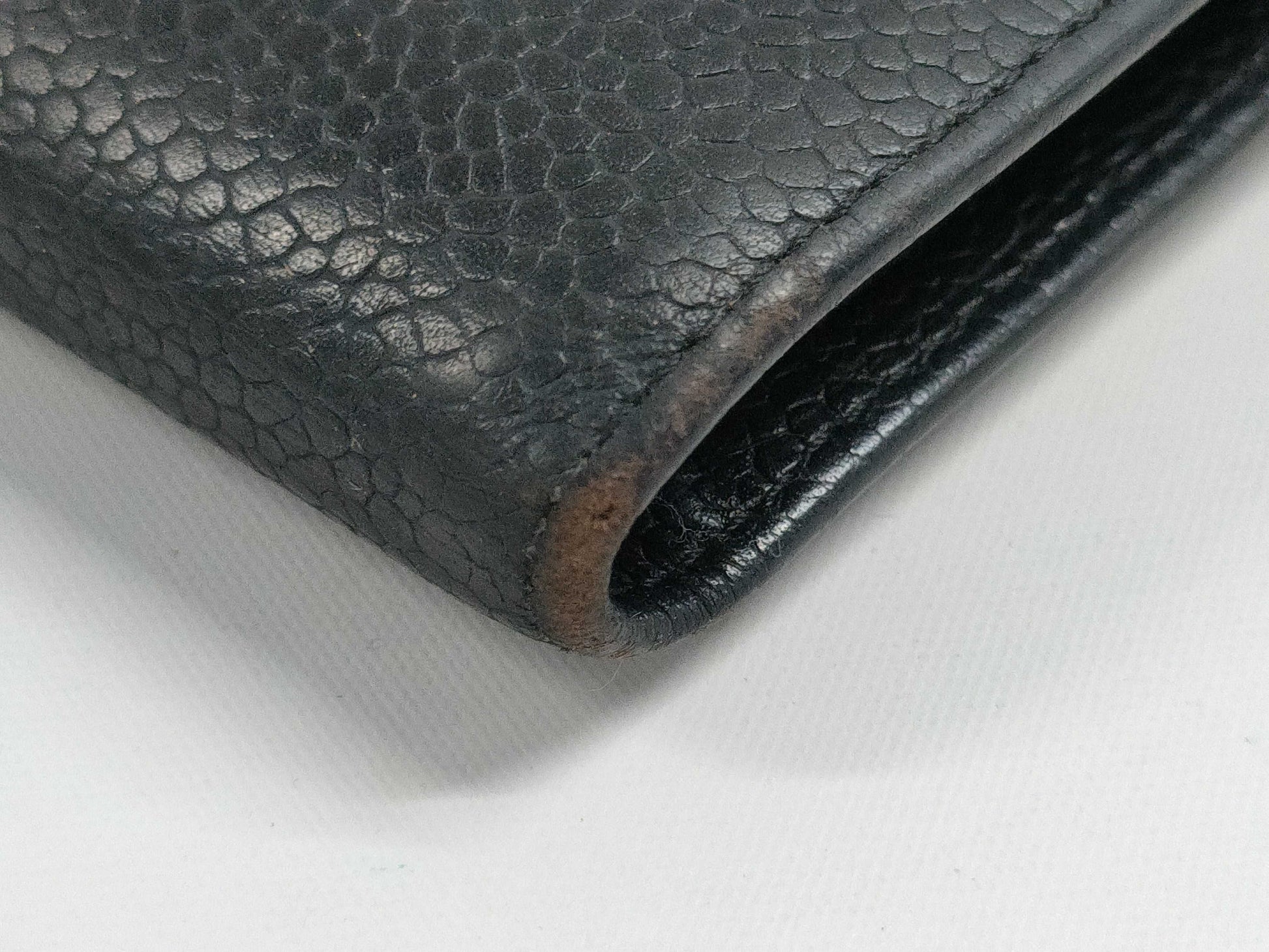 CHANEL Caviar Skin Long Wallet