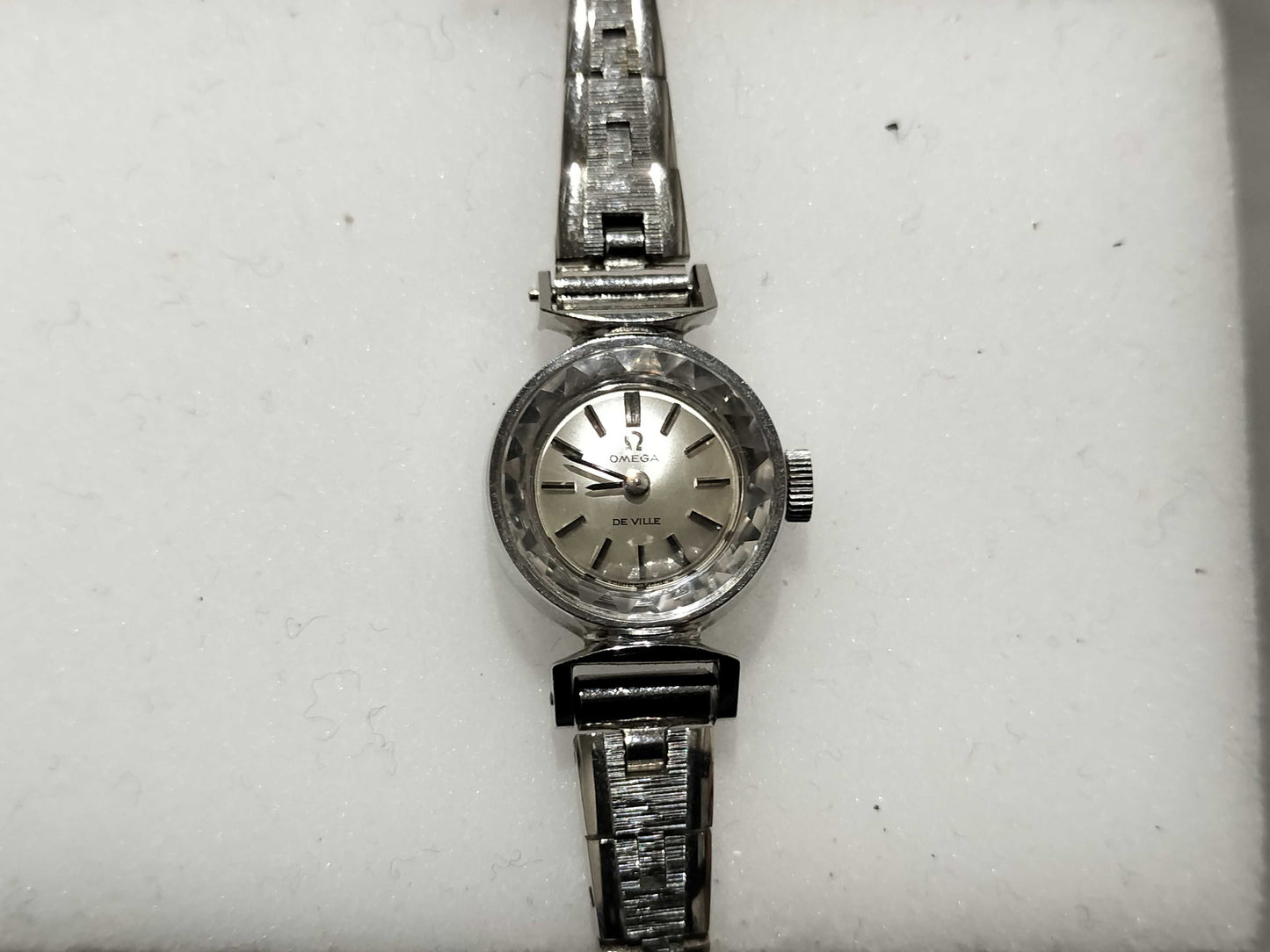 OMEGA De Ville Ladies' Hand-Wound Watch