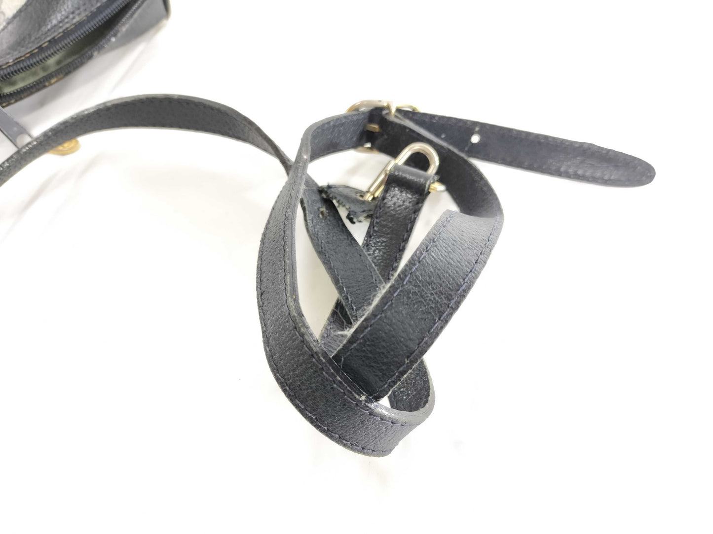 GUCCI GG Supreme Sherry ST Torn Shoulder Bag