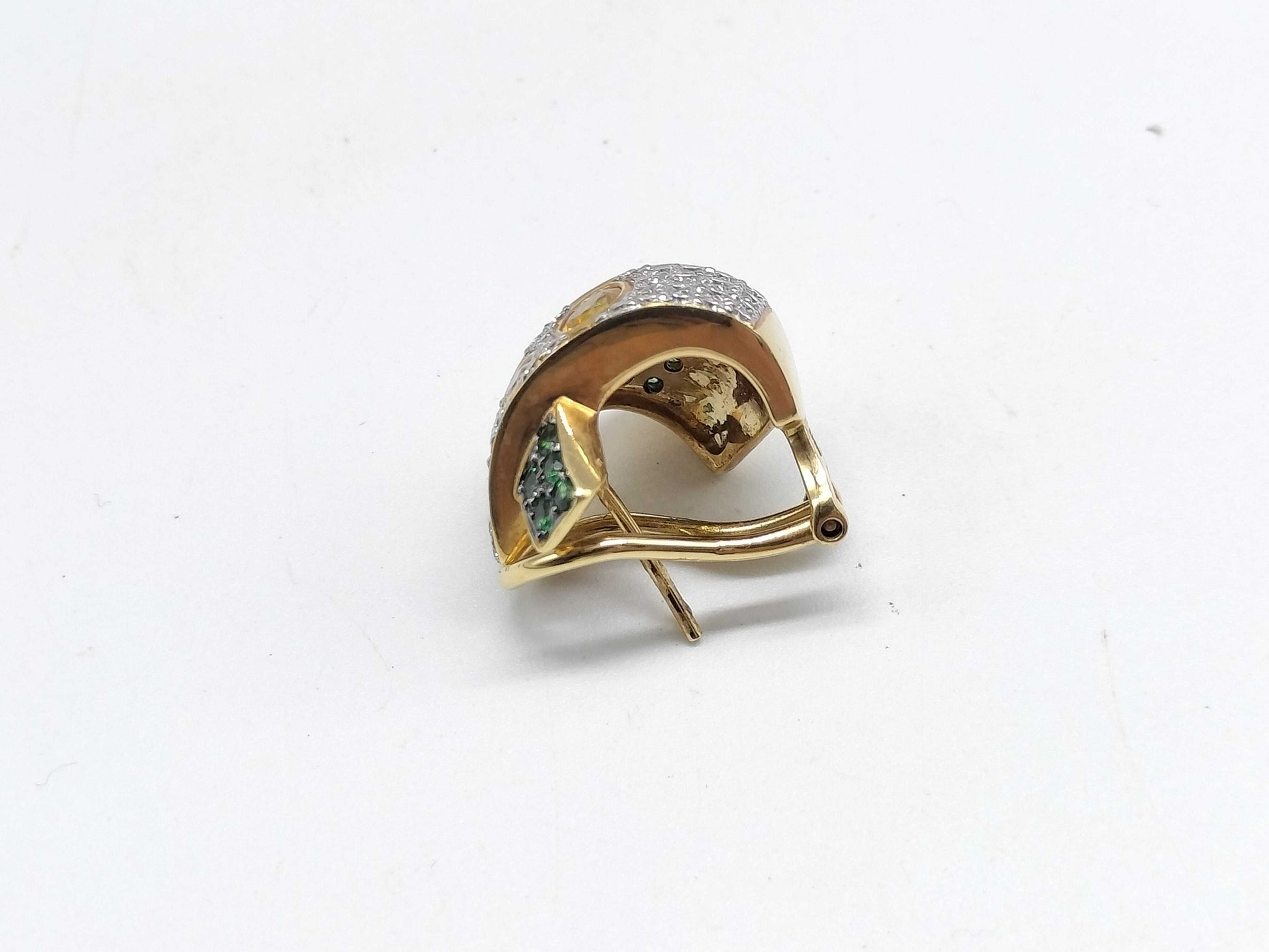 Multi-colored diamond earrings, 750, 6.7g each 