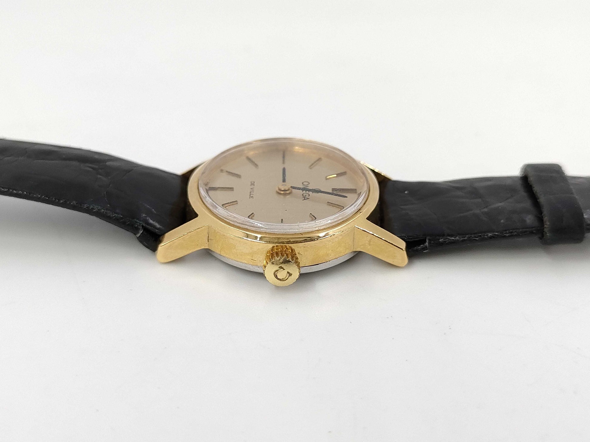 OMEGA Devil Oval Women's Watch