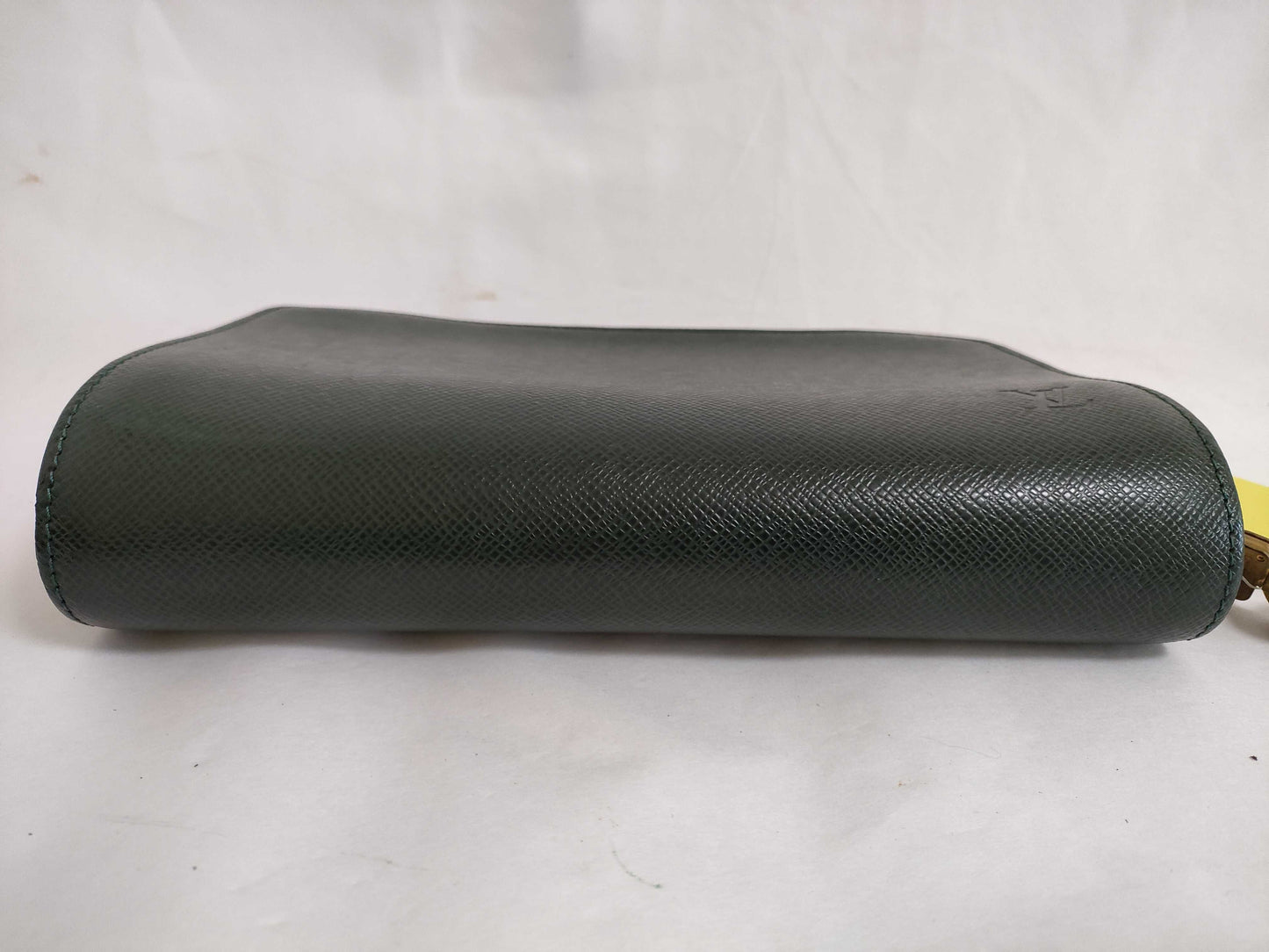 LOUIS VUITTON Taiga Baikal Ardoise Pouch